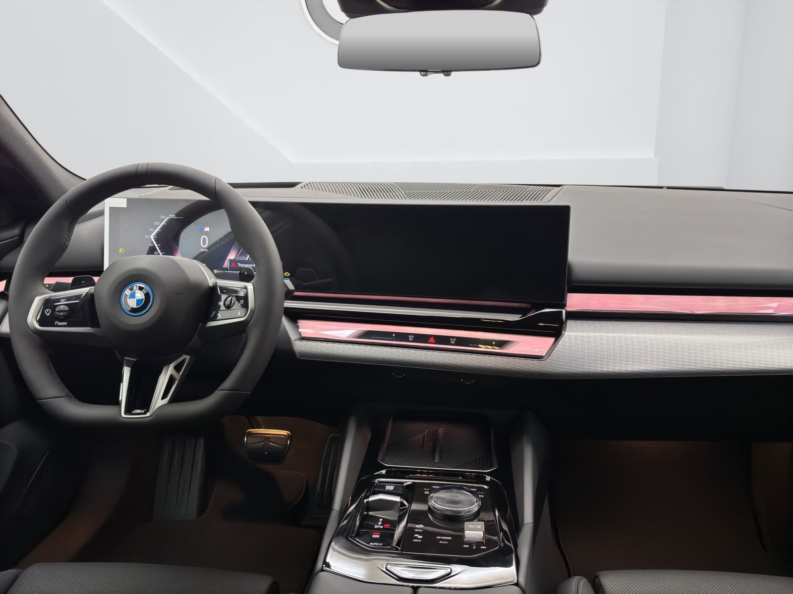 Fahrzeugabbildung BMW 530e Touring [M Sport, HUD, AHK, ACC, 20 LMR]
