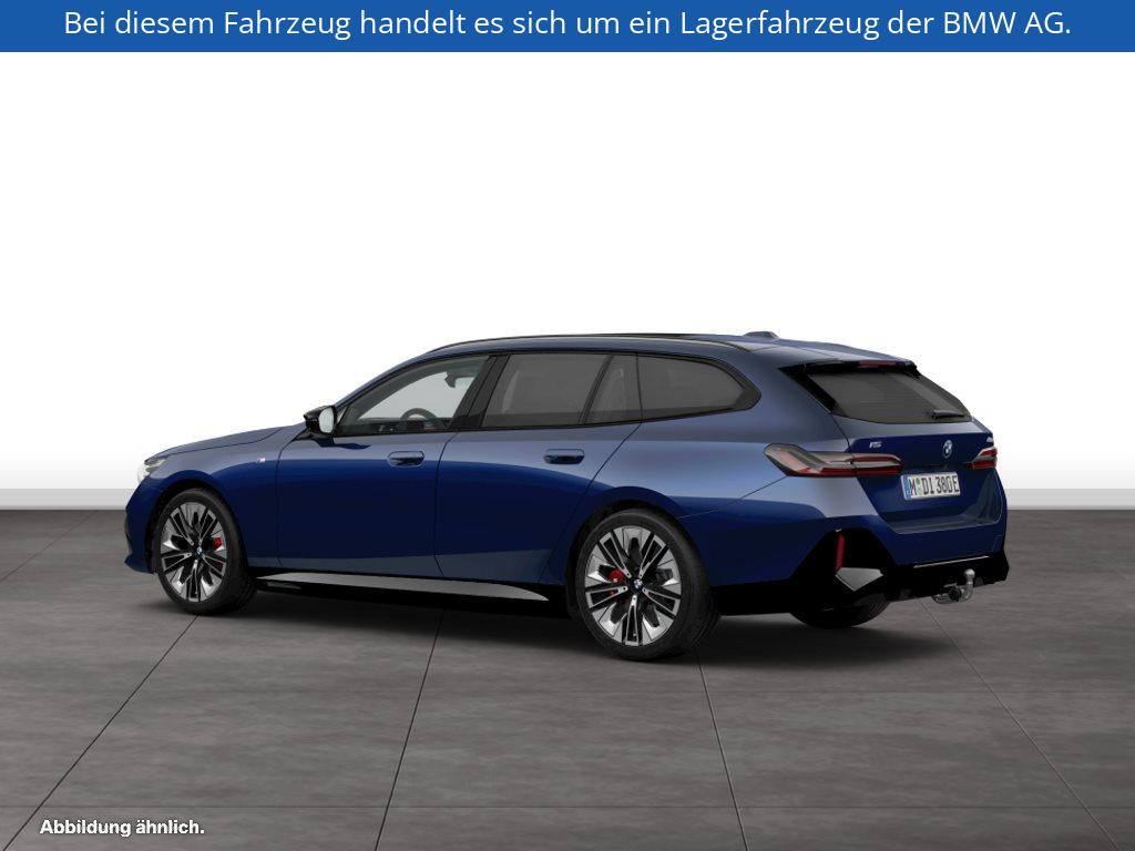 Fahrzeugabbildung BMW i5 M60 xDrive Touring
