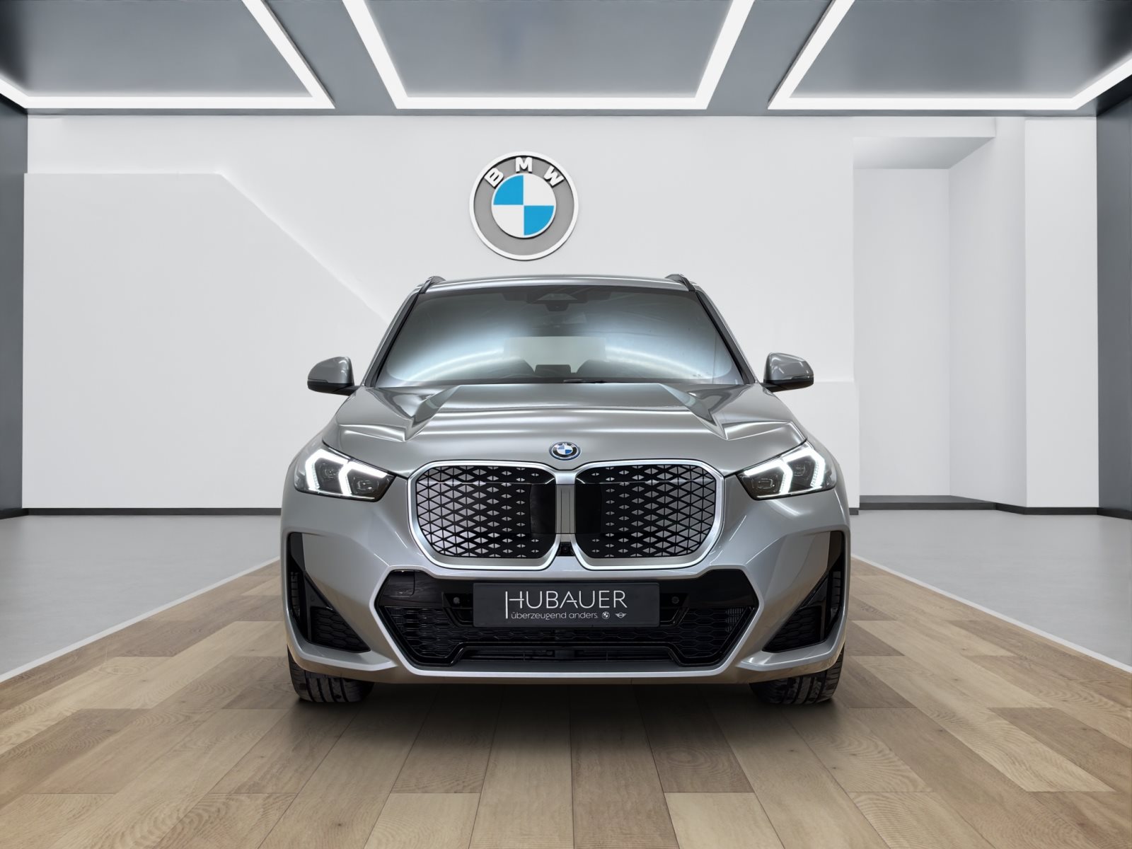 Fahrzeugabbildung BMW iX1 xDrive30 [M Sport, HUD, AHK, ACC, RFK, 19 LMR]