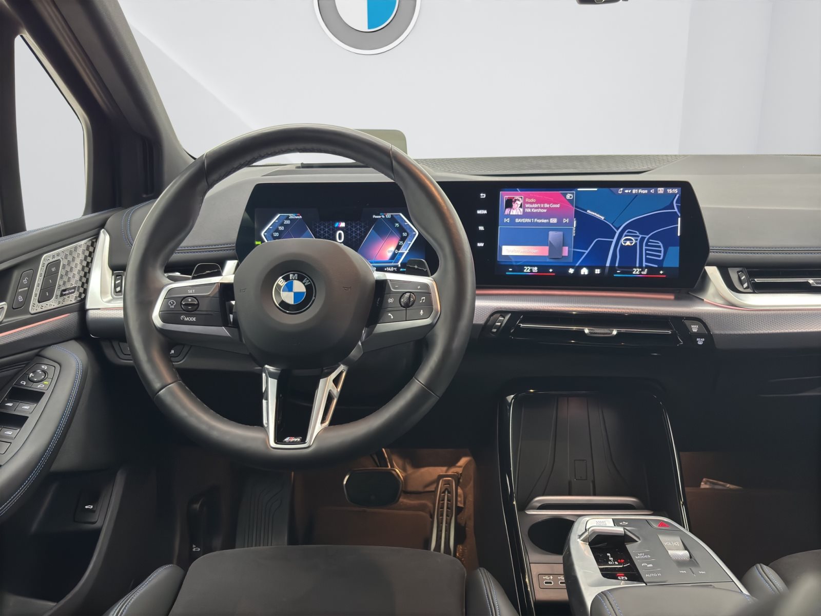 Fahrzeugabbildung BMW 220i Active Tourer [M Sport, ACC, RFK, HK Sound]