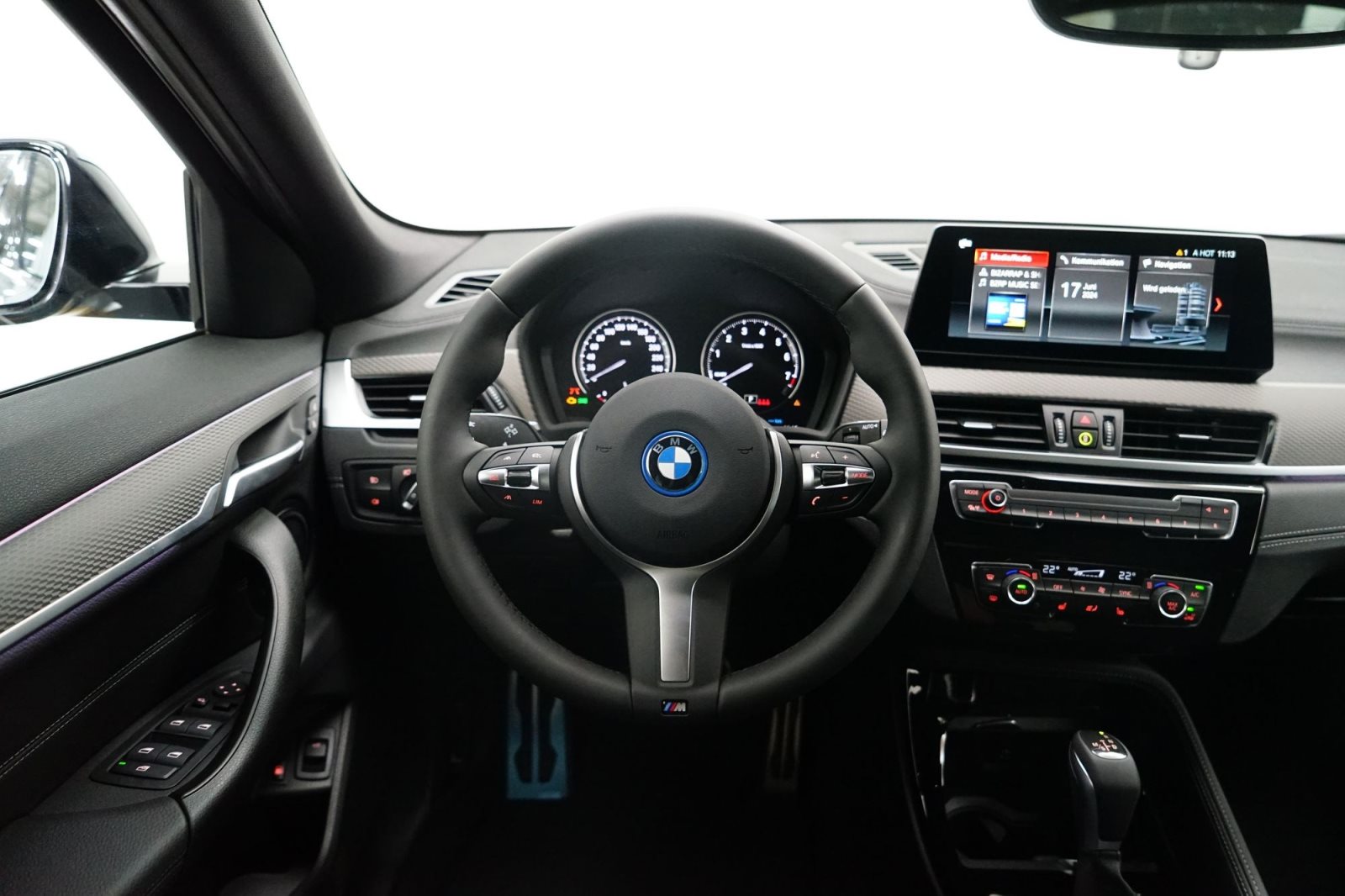 Fahrzeugabbildung BMW X2 xDrive25e [M Sport, Navi+, ACC, RFK, HUD]