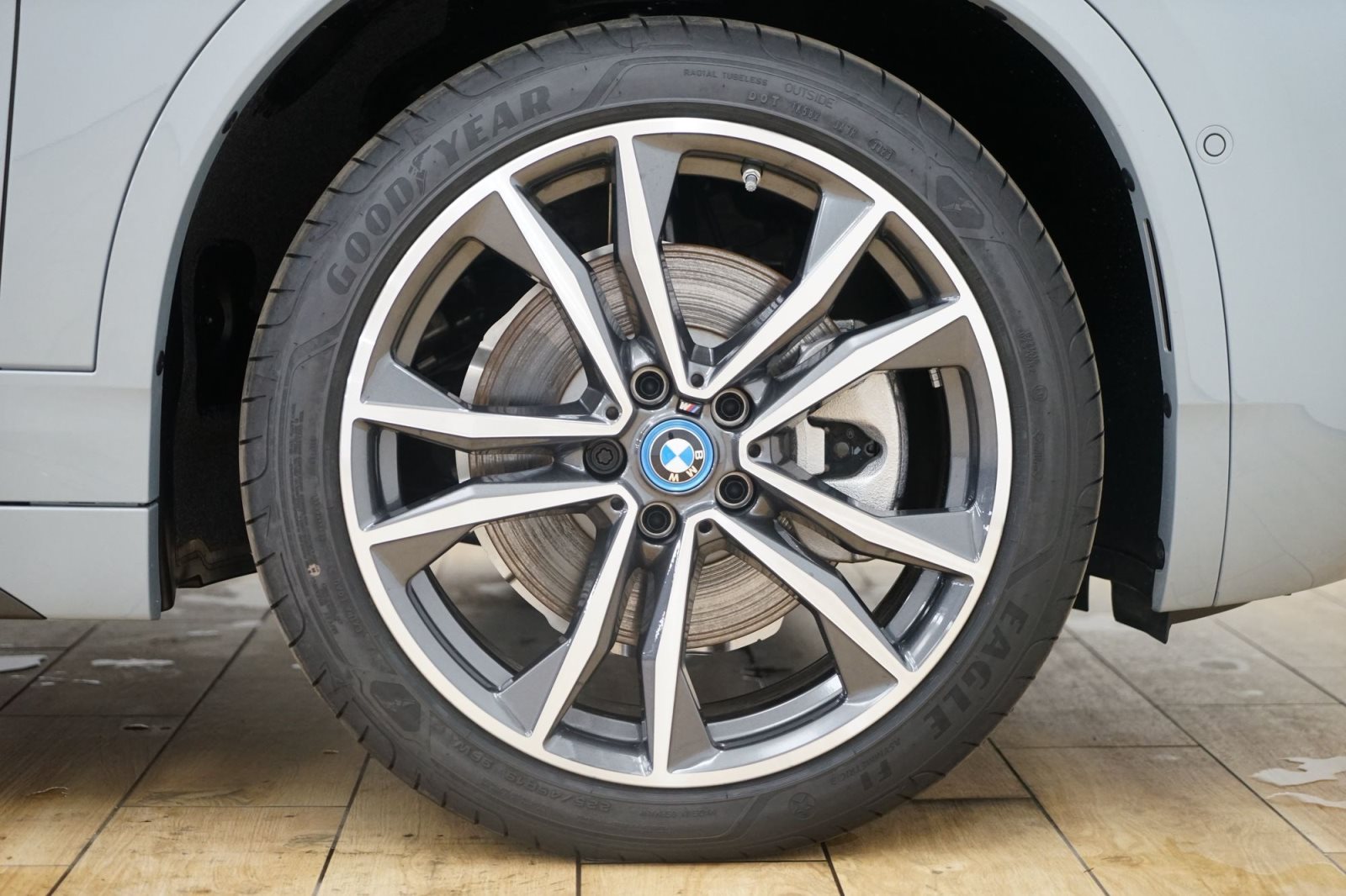 Fahrzeugabbildung BMW X2 xDrive25e [M Sport, Navi+, ACC, RFK, HUD]