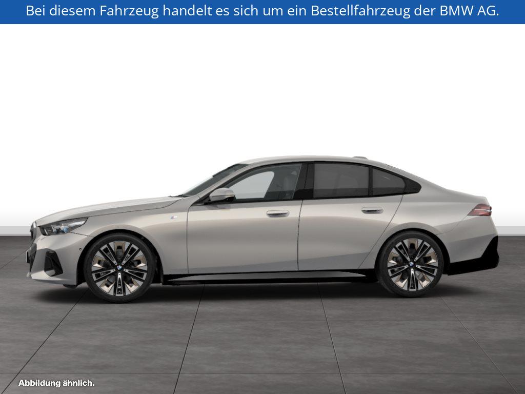 Fahrzeugabbildung BMW 520i Limousine