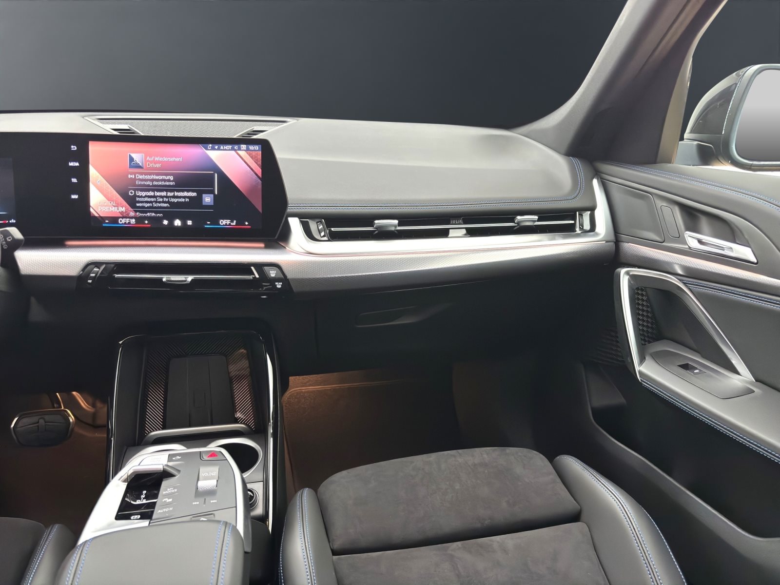 Fahrzeugabbildung BMW X1 sDrive20d [M Sport, AHK, ACC, RFK, Sitze elektr.]