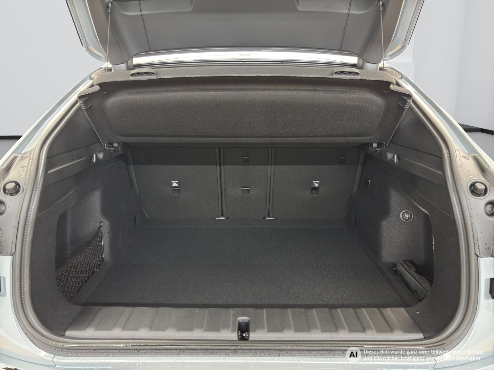 Fahrzeugabbildung BMW iX2 eDrive20 [M Sport Pro, AHK, ACC, 19 LMR, RFK]