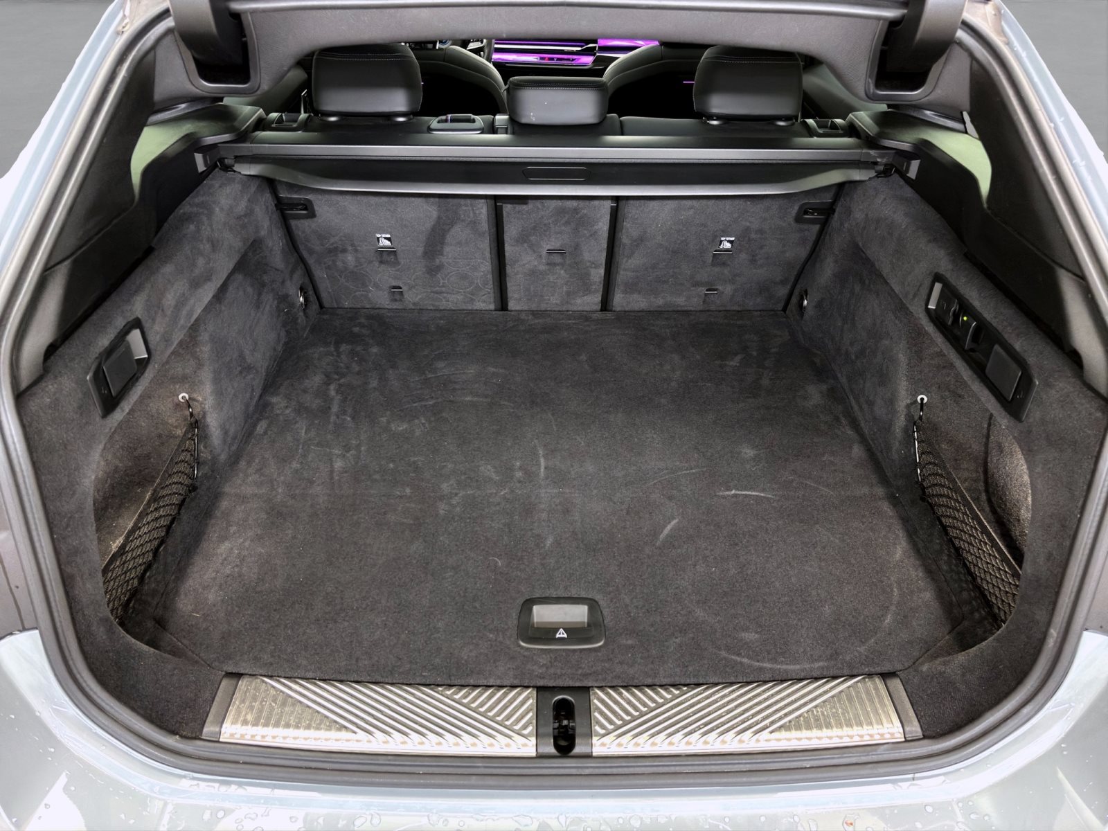 Fahrzeugabbildung BMW i5 xDrive40 Touring [M Sport Pro, B&W Sound]