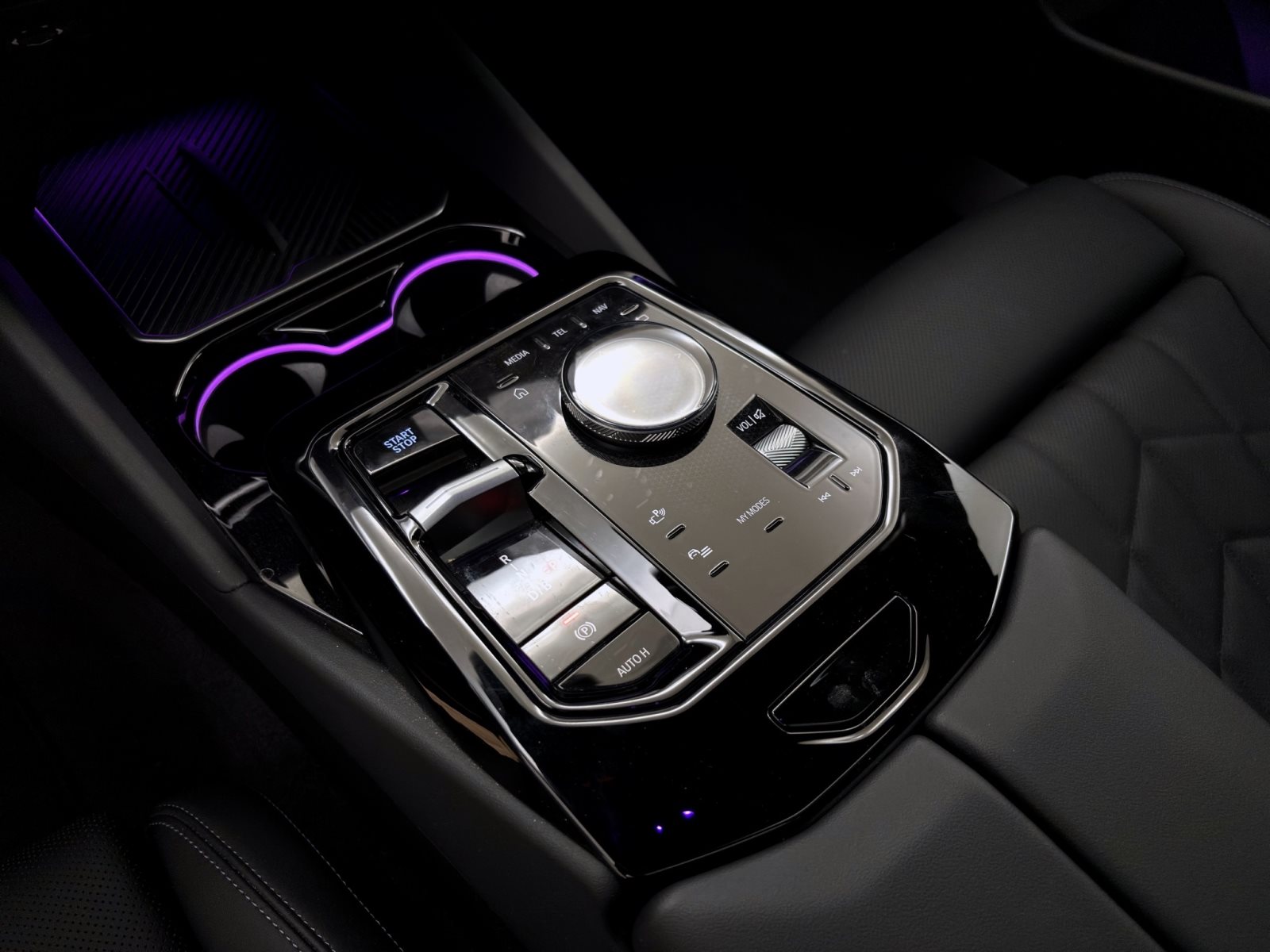 Fahrzeugabbildung BMW i5 xDrive40 Touring [M Sport Pro, B&W Sound]