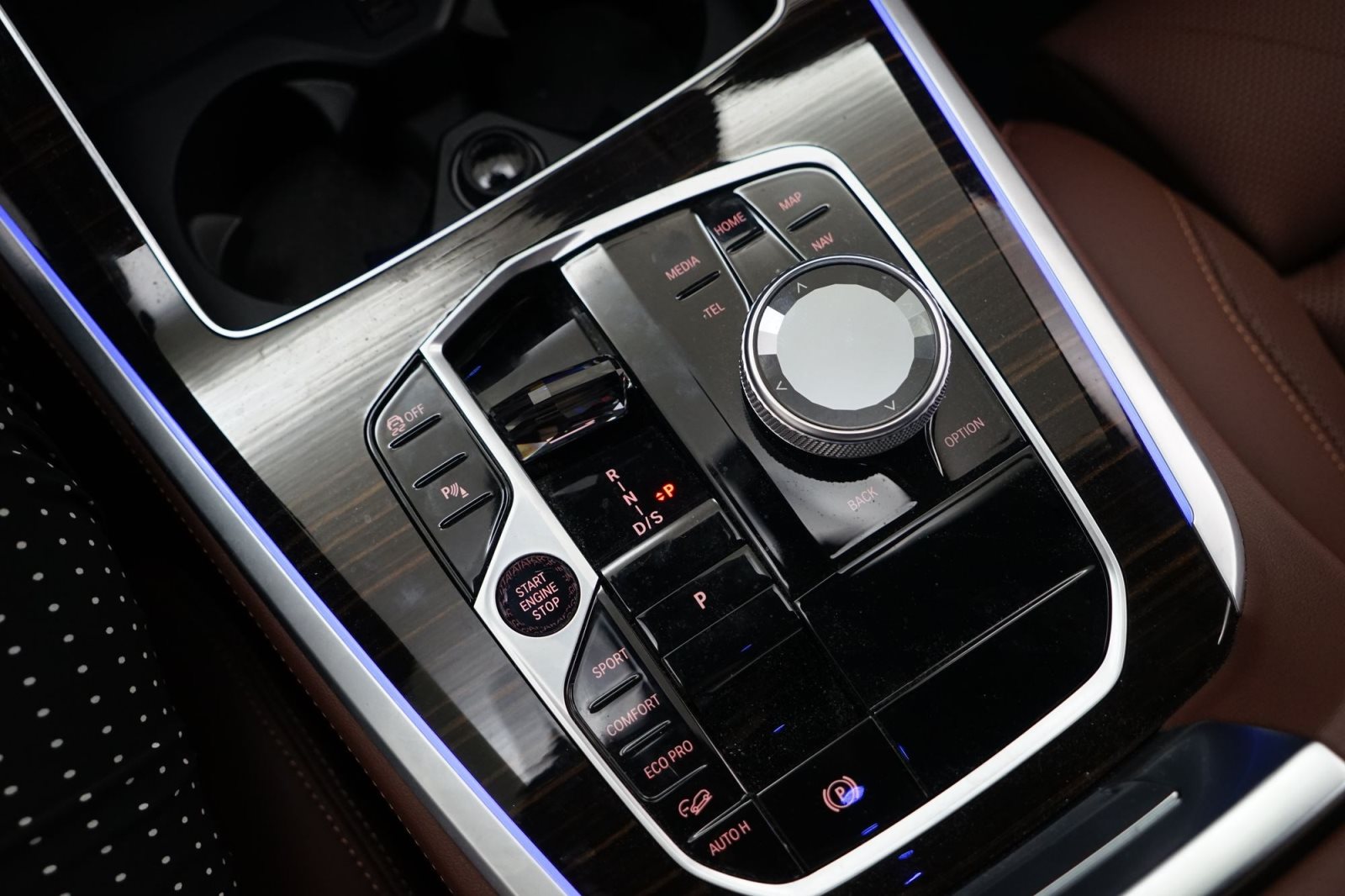 Fahrzeugabbildung BMW X5 M60i xDrive [SkyLounge, HK Sound, DA Prof.]
