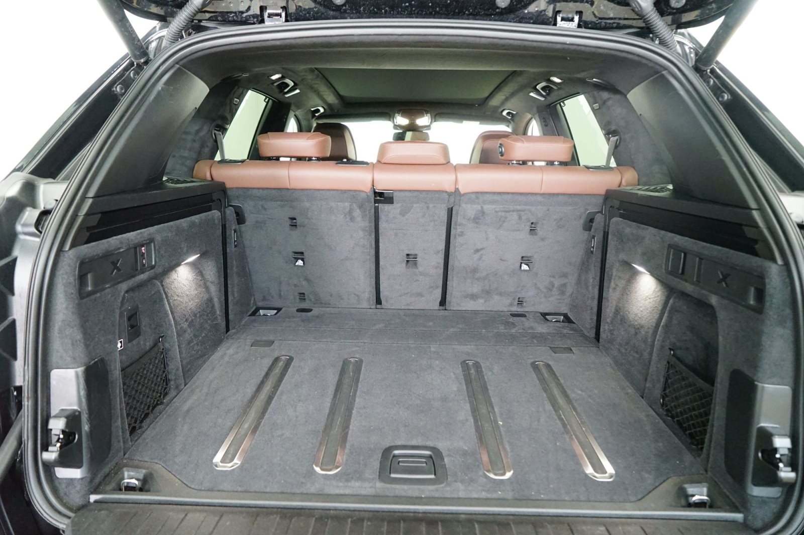 Fahrzeugabbildung BMW X5 M60i xDrive [SkyLounge, HK Sound, DA Prof.]