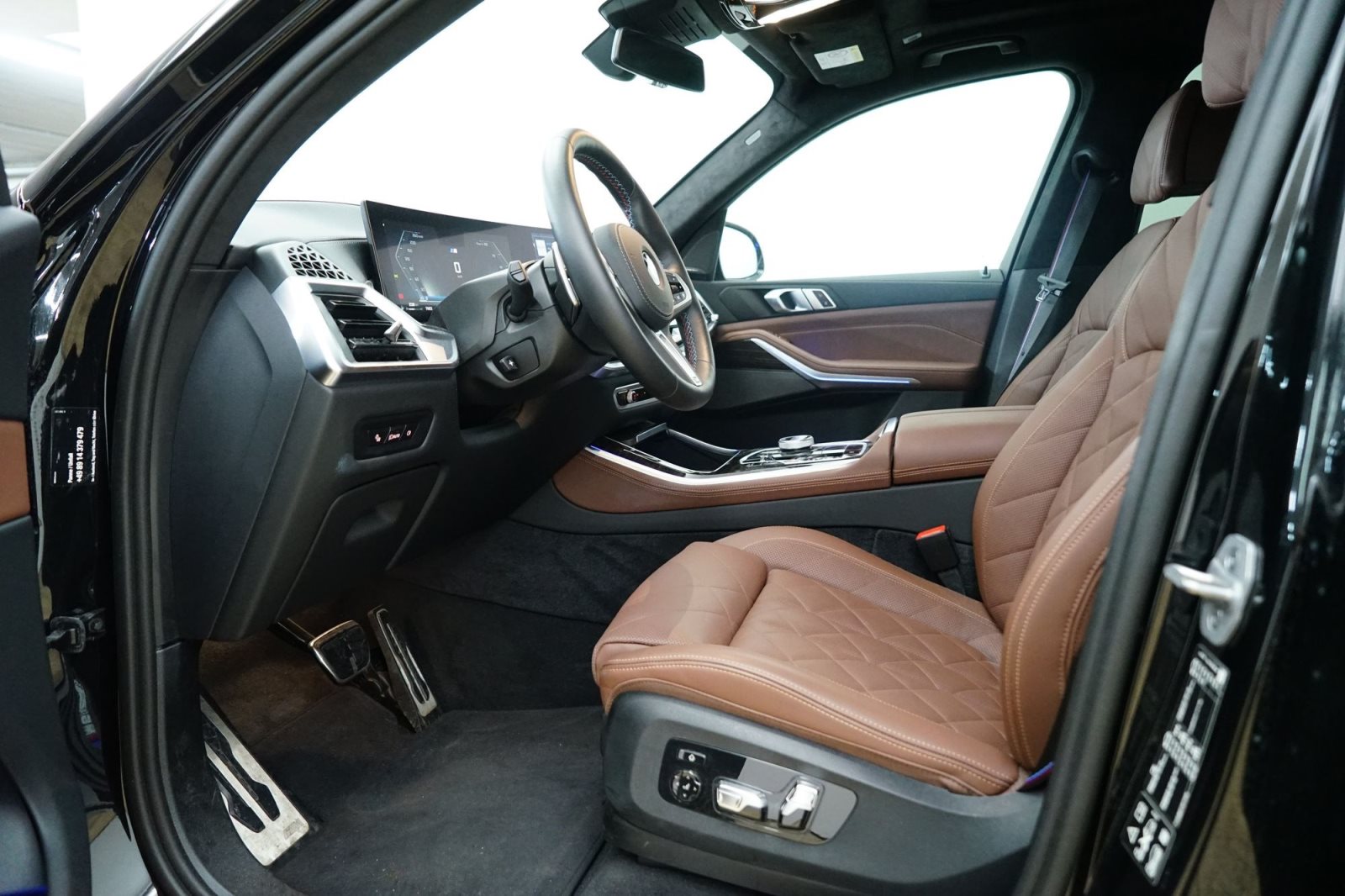 Fahrzeugabbildung BMW X5 M60i xDrive [SkyLounge, HK Sound, DA Prof.]