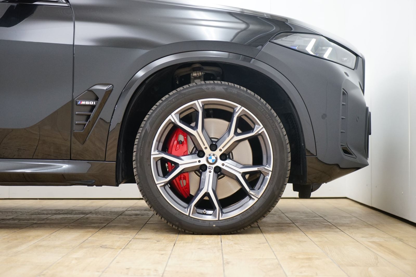 Fahrzeugabbildung BMW X5 M60i xDrive [SkyLounge, HK Sound, DA Prof.]