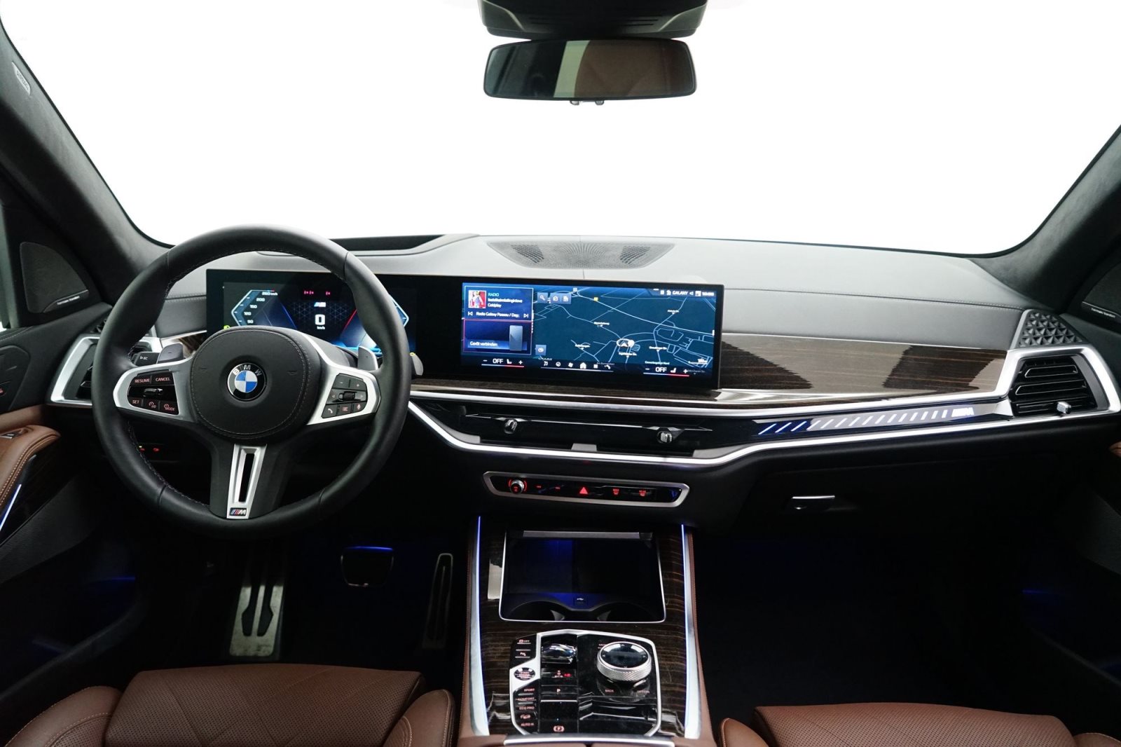 Fahrzeugabbildung BMW X5 M60i xDrive [SkyLounge, HK Sound, DA Prof.]