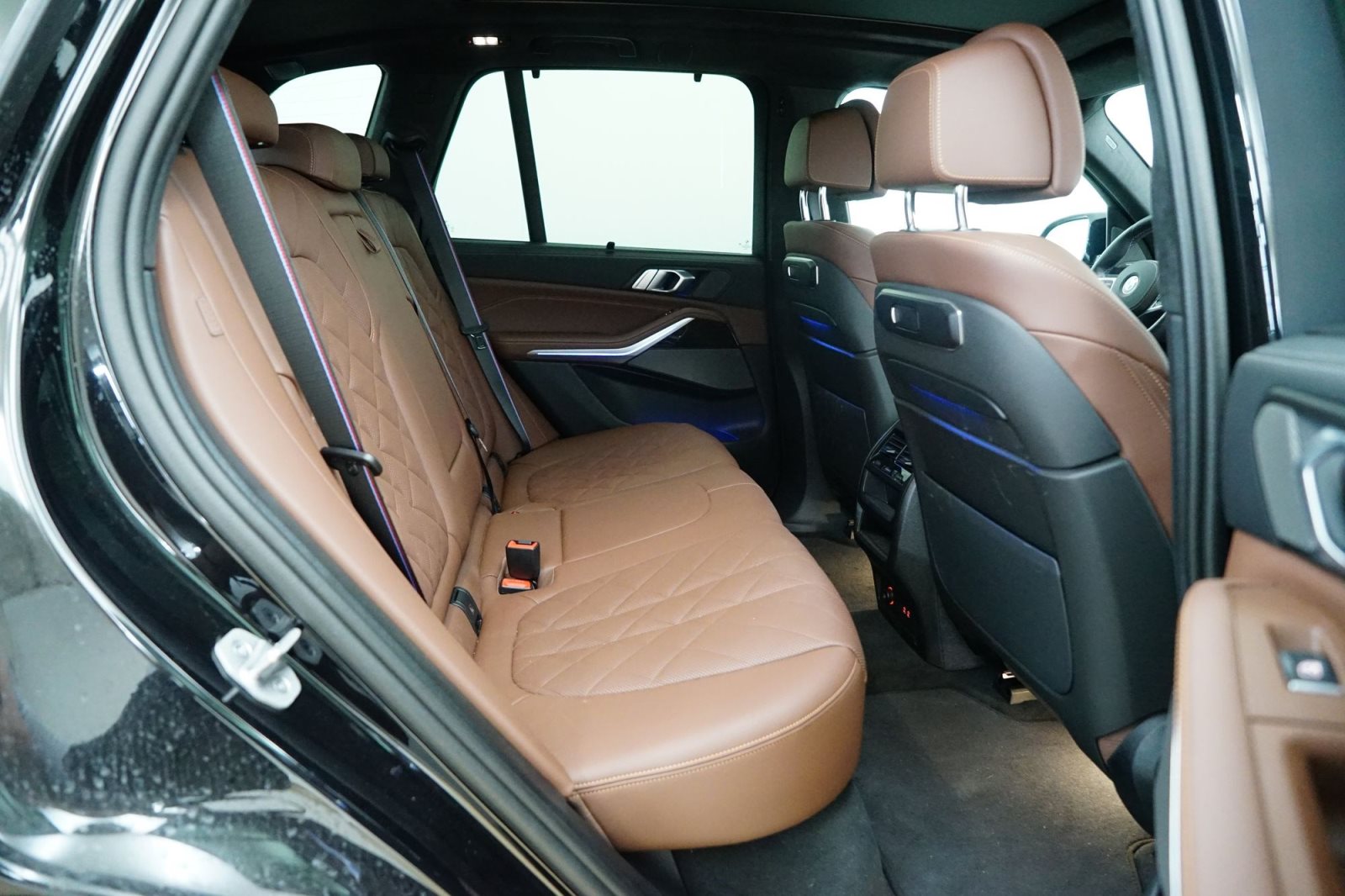 Fahrzeugabbildung BMW X5 M60i xDrive [SkyLounge, HK Sound, DA Prof.]