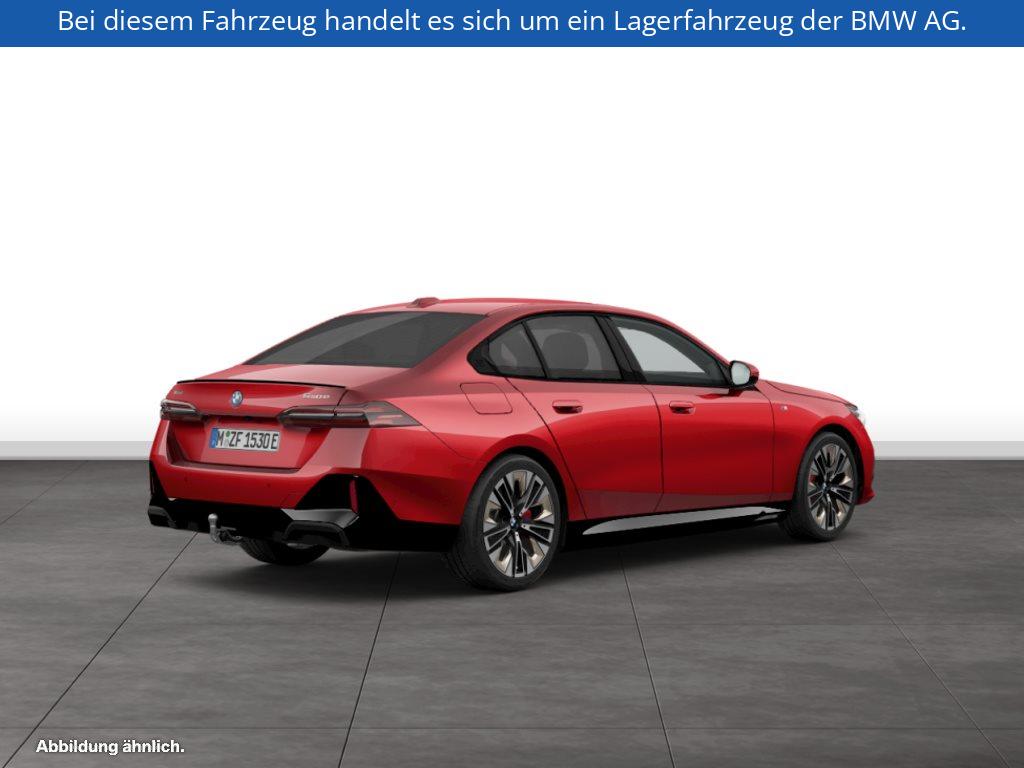 Fahrzeugabbildung BMW 550e xDrive Limousine