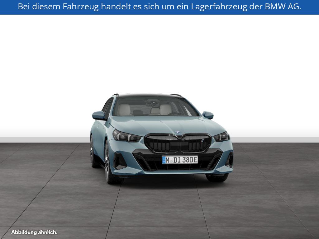 Fahrzeugabbildung BMW i5 eDrive40 Touring