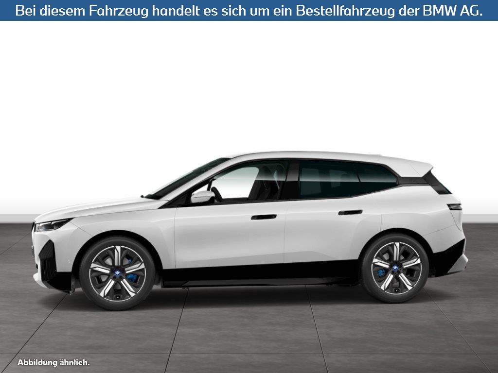 Fahrzeugabbildung BMW iX xDrive40