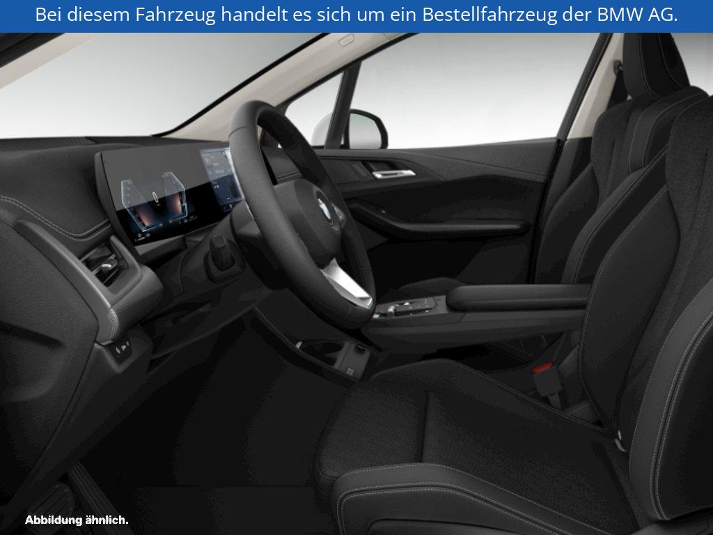 Fahrzeugabbildung BMW 220i Active Tourer