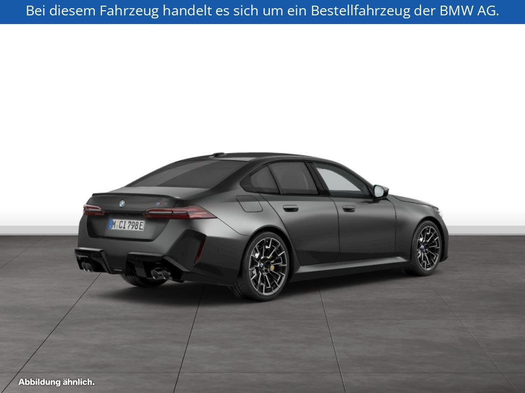 Fahrzeugabbildung BMW M5 Limousine