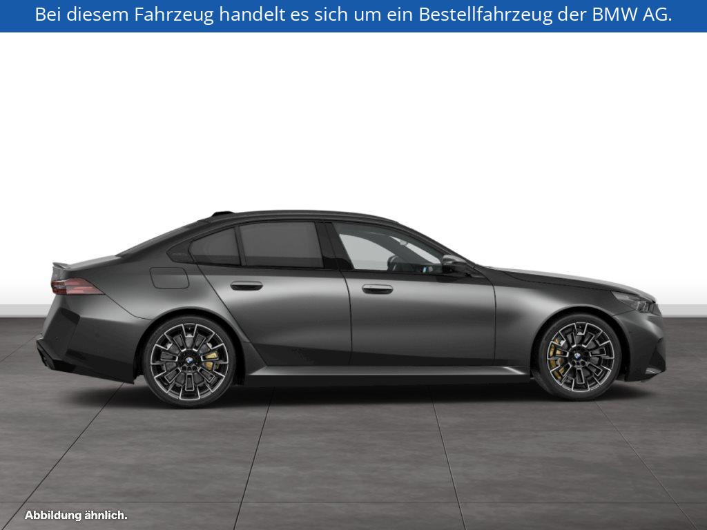 Fahrzeugabbildung BMW M5 Limousine