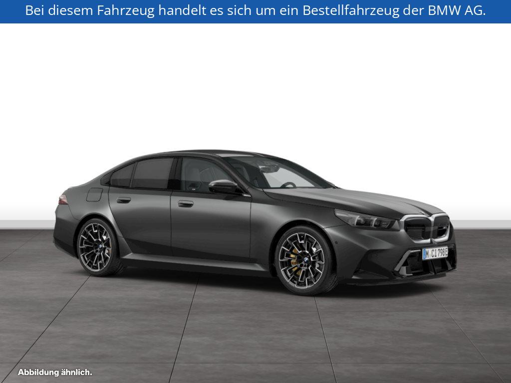 Fahrzeugabbildung BMW M5 Limousine
