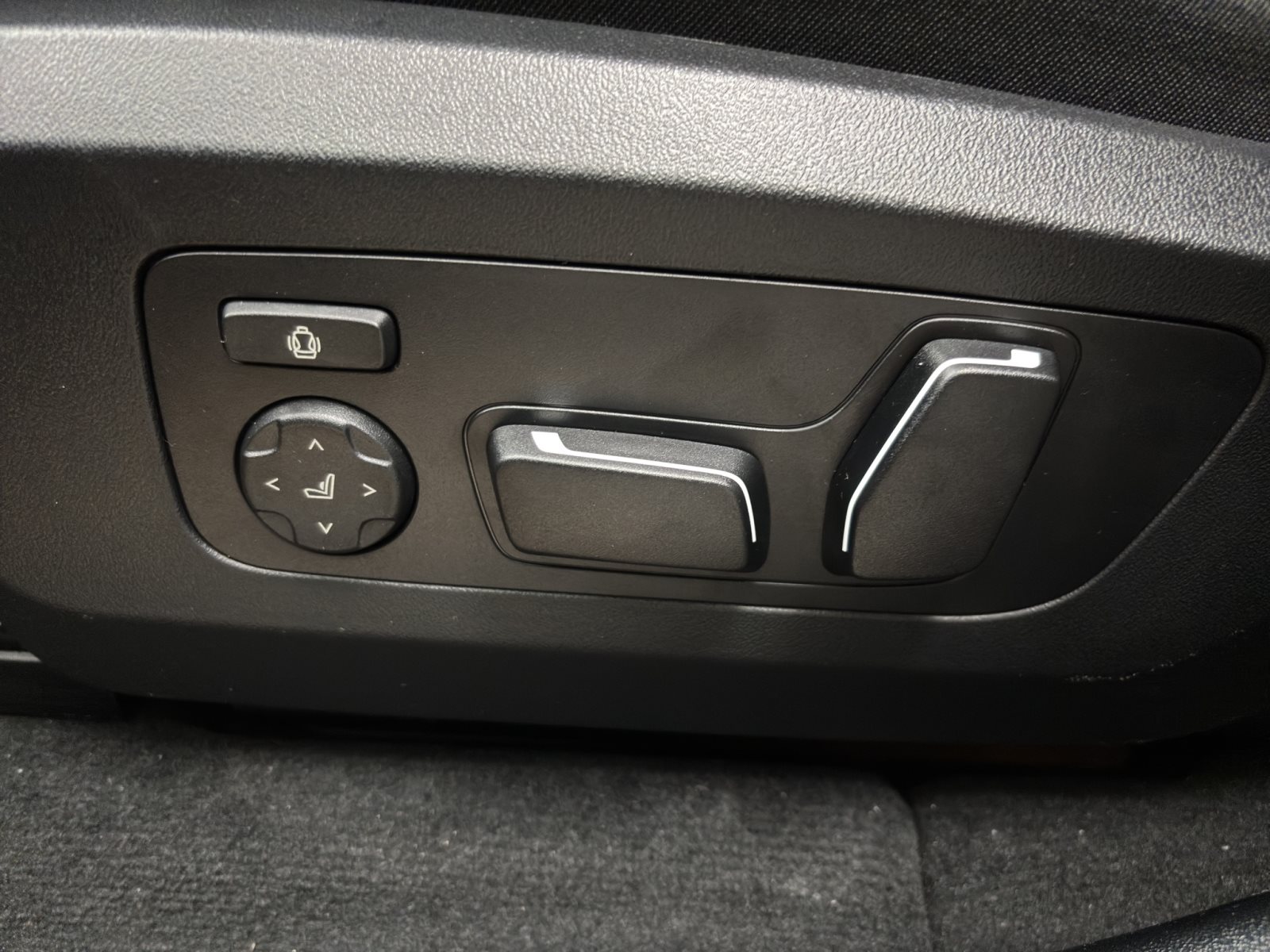 Fahrzeugabbildung BMW X3 20d xDrive [M Sport Pro, AHK, ACC, 20 LMR, Sitze elektr.]