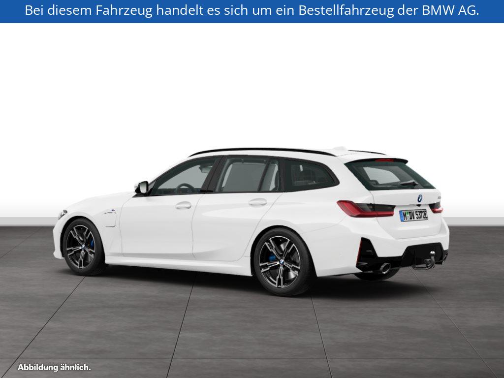 Fahrzeugabbildung BMW 330e Touring