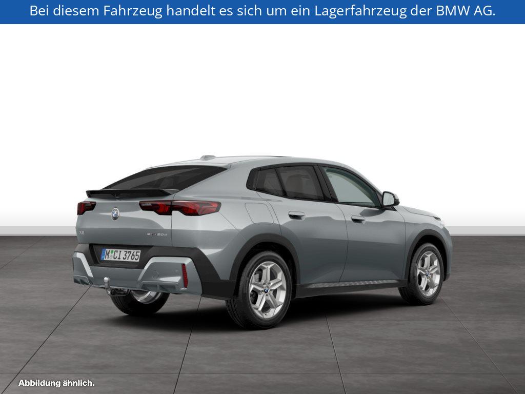 Fahrzeugabbildung BMW X2 sDrive20d