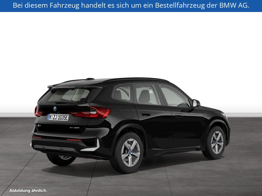 Fahrzeugabbildung BMW X1 xDrive25e