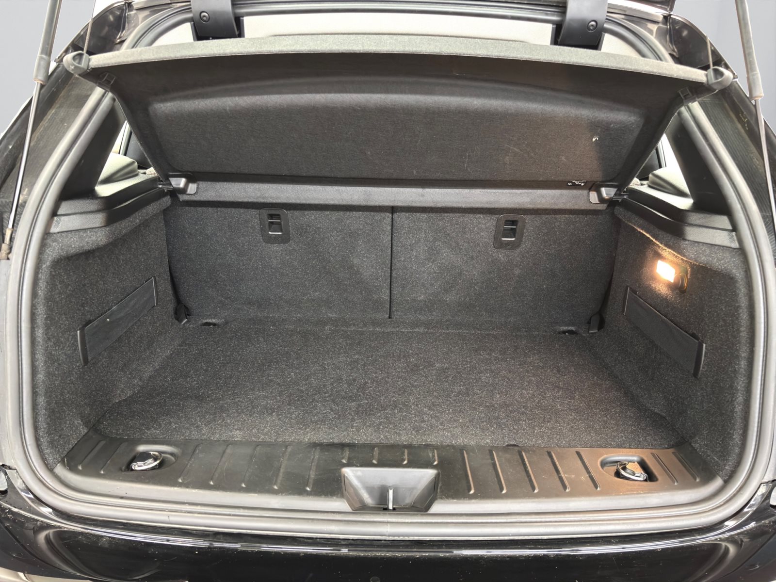 Fahrzeugabbildung BMW i3 120Ah [Navi Prof., GSD, RFK, ACC, HK Sound]