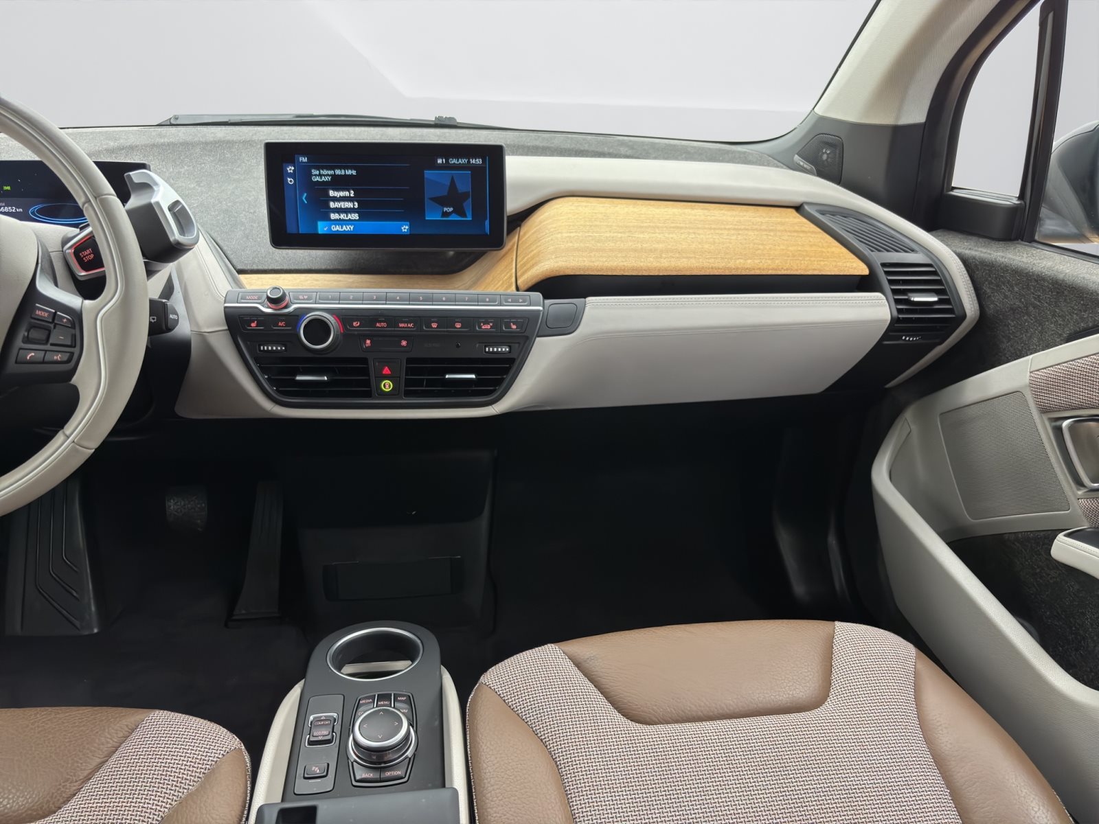 Fahrzeugabbildung BMW i3 120Ah [Navi Prof., GSD, RFK, ACC, HK Sound]