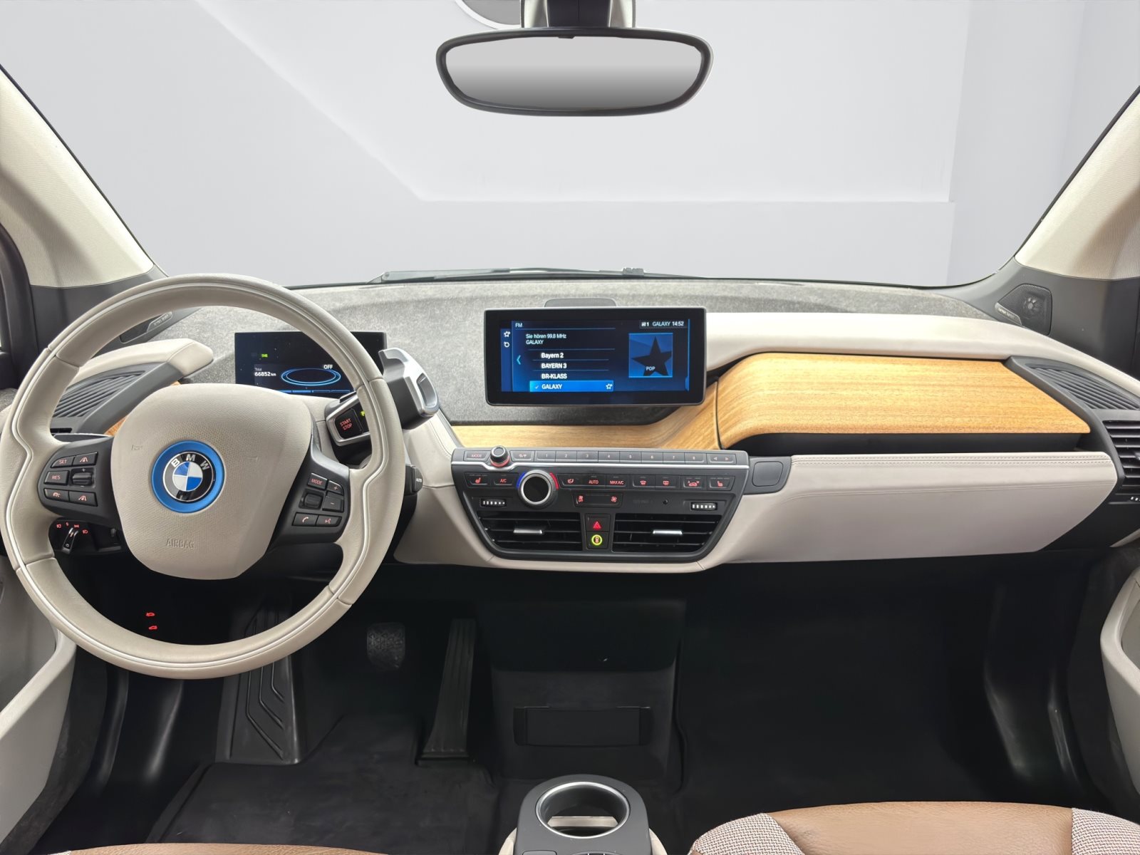 Fahrzeugabbildung BMW i3 120Ah [Navi Prof., GSD, RFK, ACC, HK Sound]