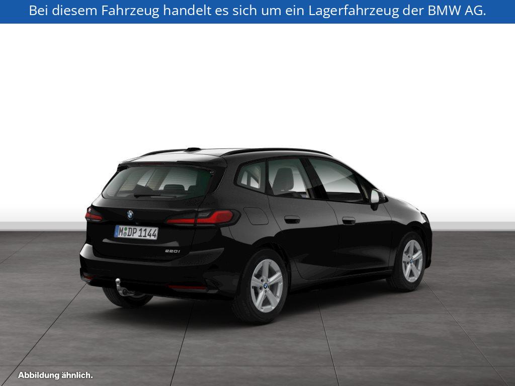 Fahrzeugabbildung BMW 220i Active Tourer