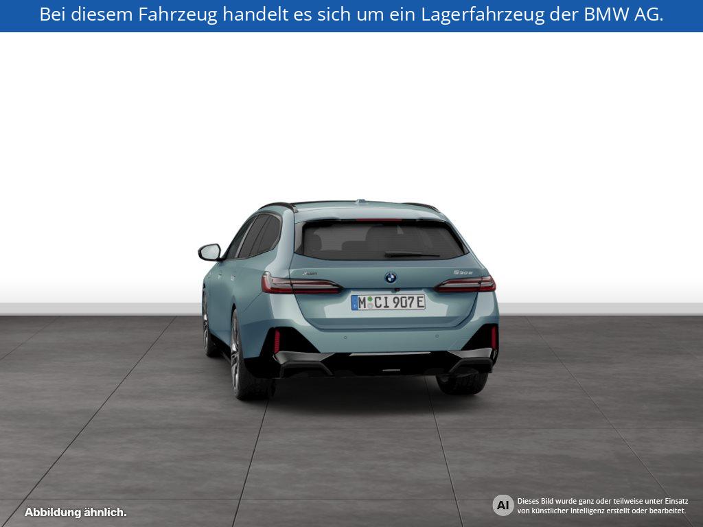 Fahrzeugabbildung BMW 530e xDrive Touring