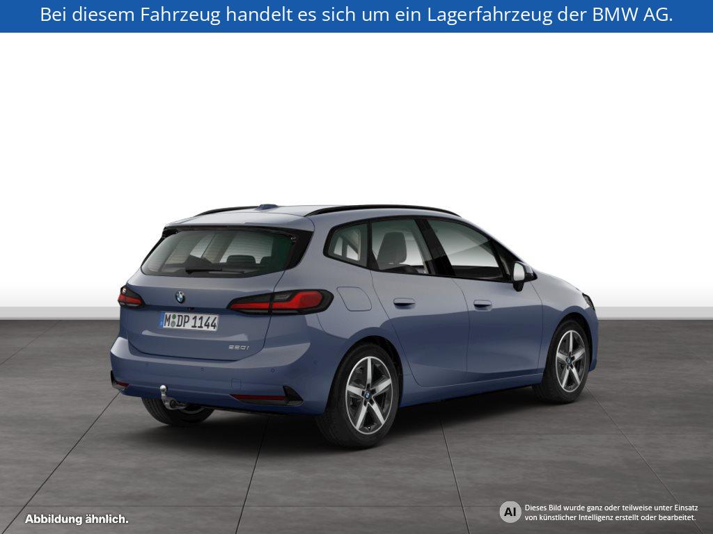 Fahrzeugabbildung BMW 220i Active Tourer