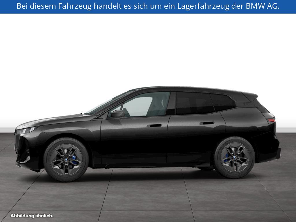 Fahrzeugabbildung BMW iX xDrive60
