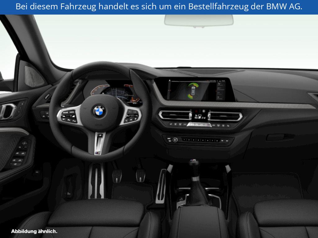 Fahrzeugabbildung BMW 220i Gran Coupé