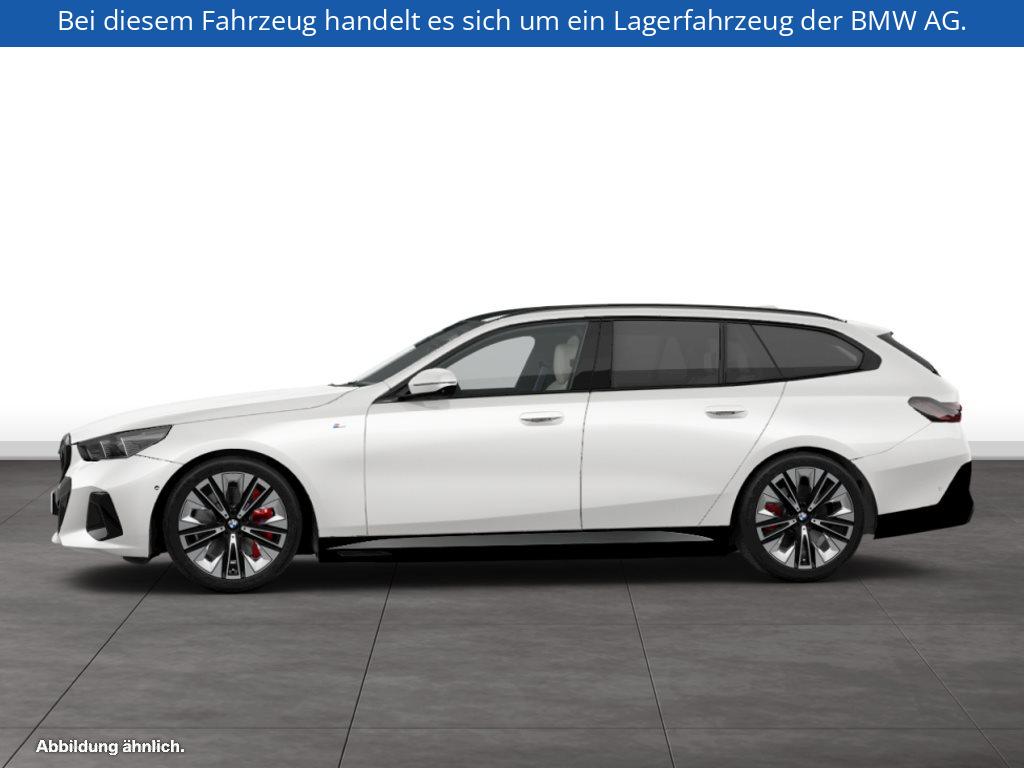Fahrzeugabbildung BMW i5 eDrive40 Touring