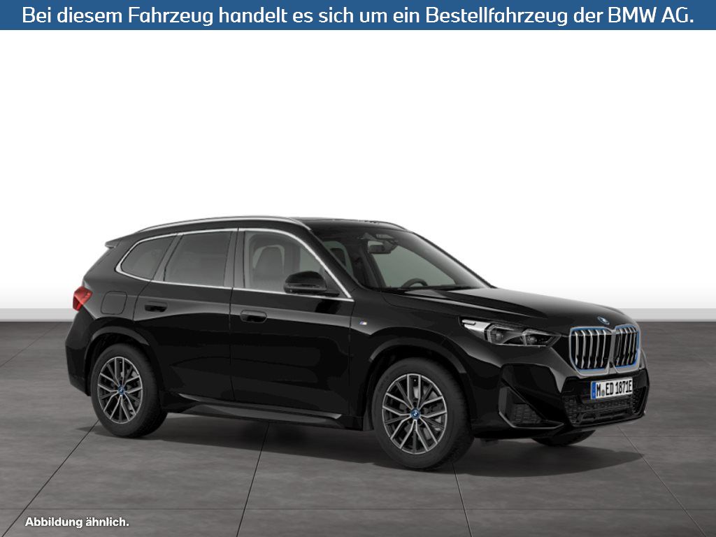 Fahrzeugabbildung BMW iX1 xDrive30