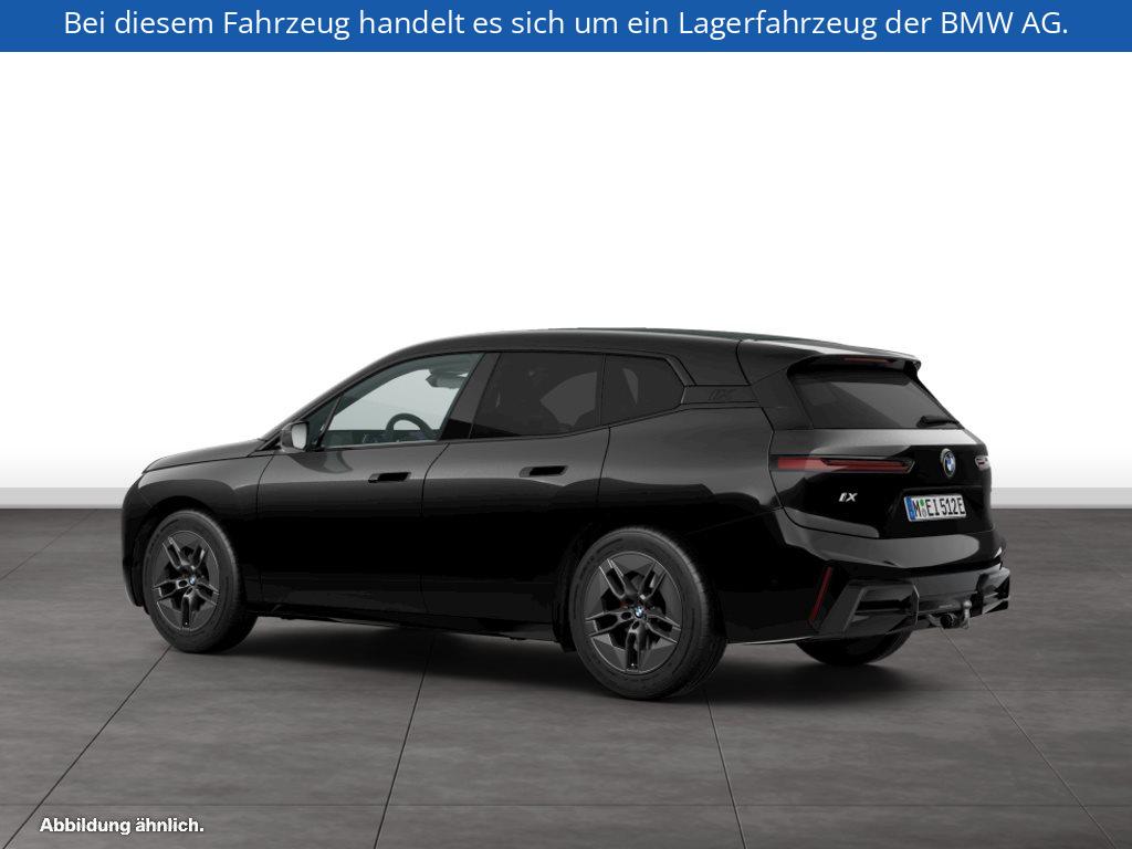 Fahrzeugabbildung BMW iX xDrive60