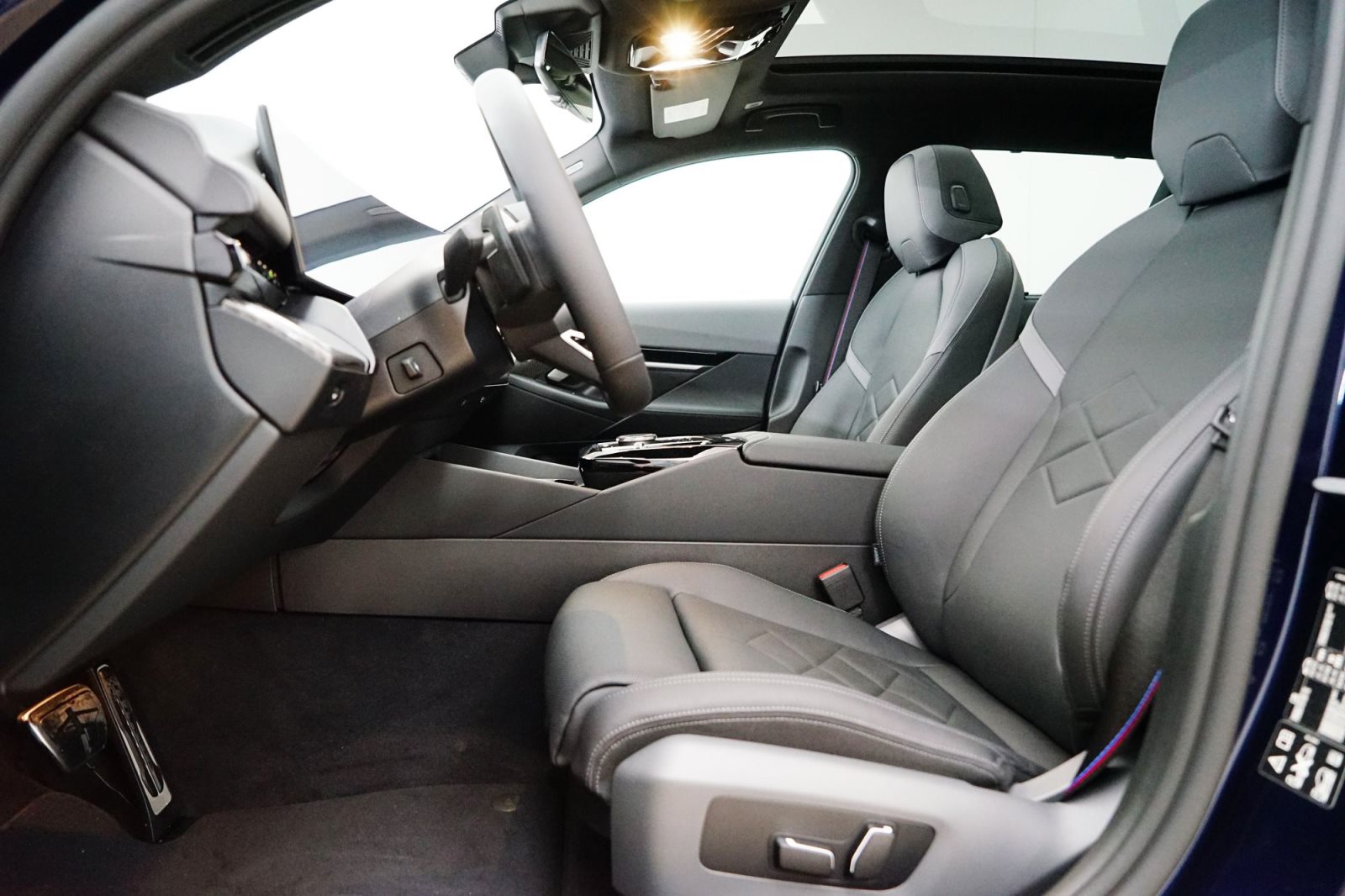 Fahrzeugabbildung BMW 540d xDrive Touring [M Sport, HUD, AHK, ACC, 21 LMR]