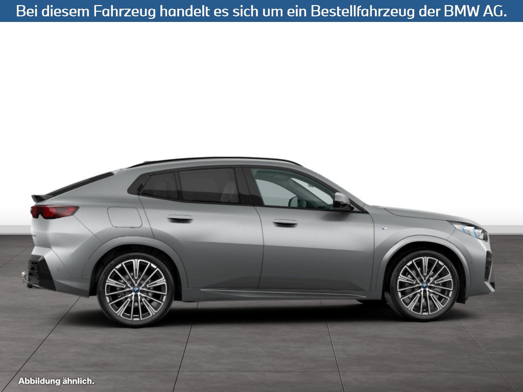 Fahrzeugabbildung BMW iX2 xDrive30