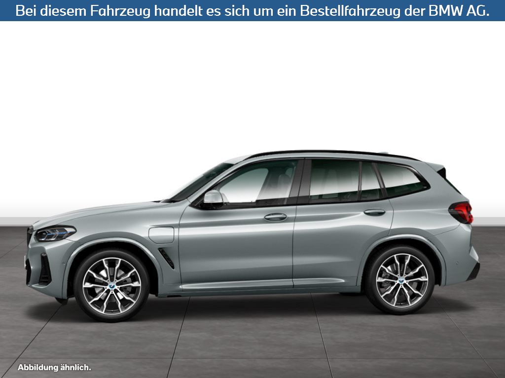 Fahrzeugabbildung BMW X3 xDrive30e