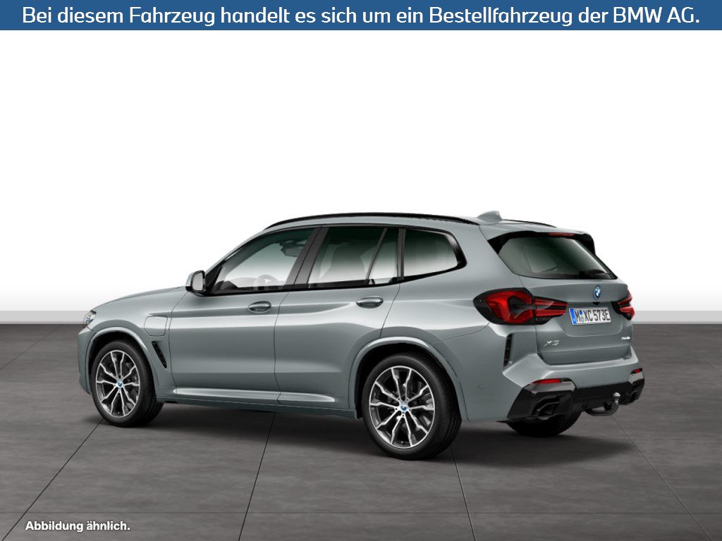 Fahrzeugabbildung BMW X3 xDrive30e