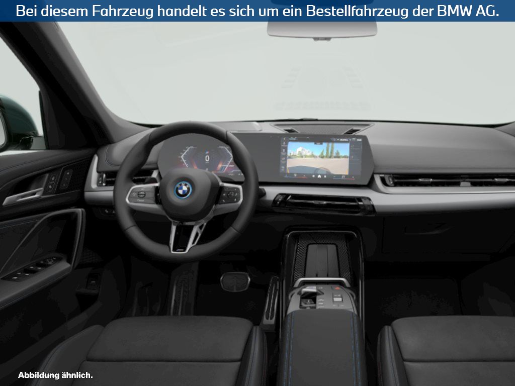 Fahrzeugabbildung BMW iX1 xDrive30