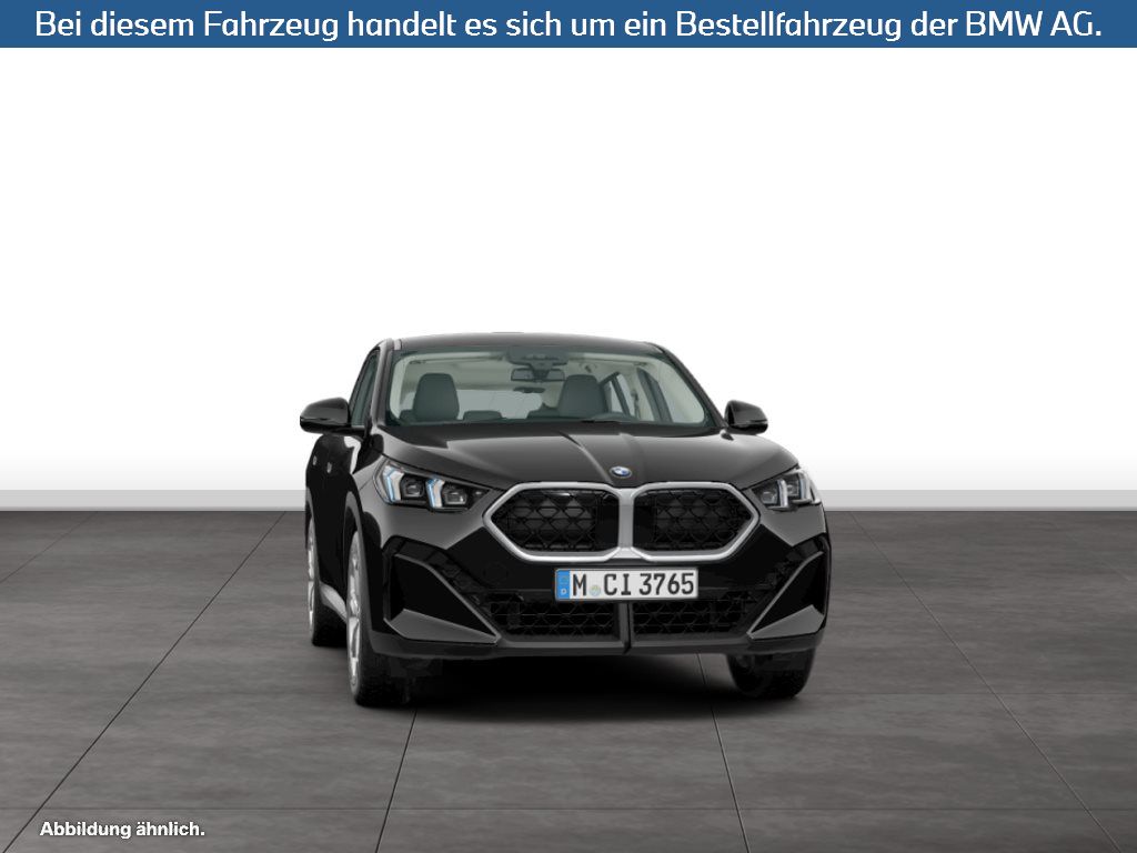 Fahrzeugabbildung BMW X2 sDrive20i
