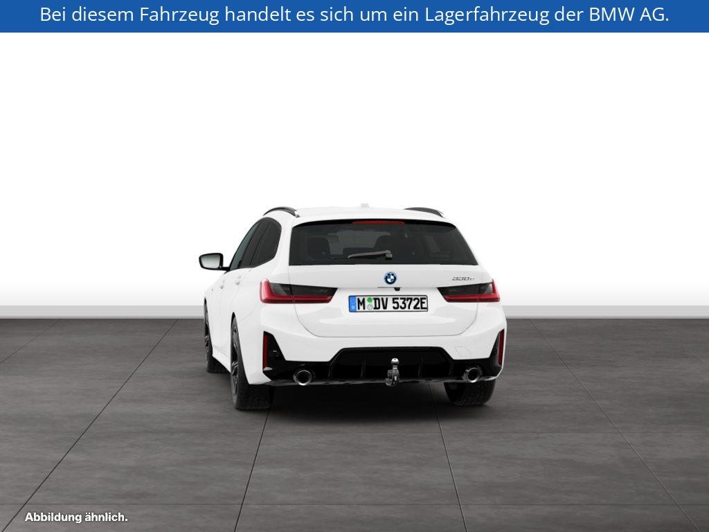 Fahrzeugabbildung BMW 330e Touring