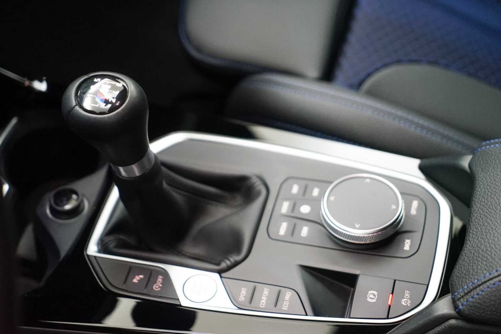 Fahrzeugabbildung BMW 118i 5-Türer [M Sport, LC Prof., LED, PDC, SHZ]