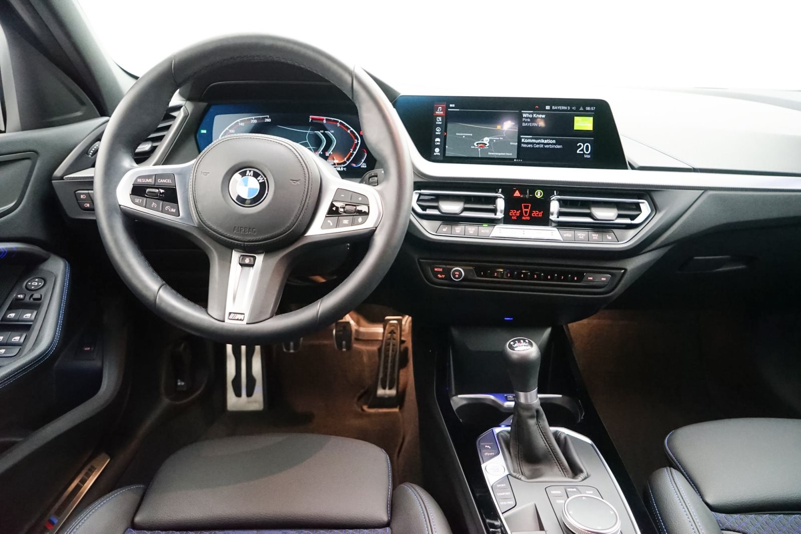 Fahrzeugabbildung BMW 118i 5-Türer [M Sport, LC Prof., LED, PDC, SHZ]