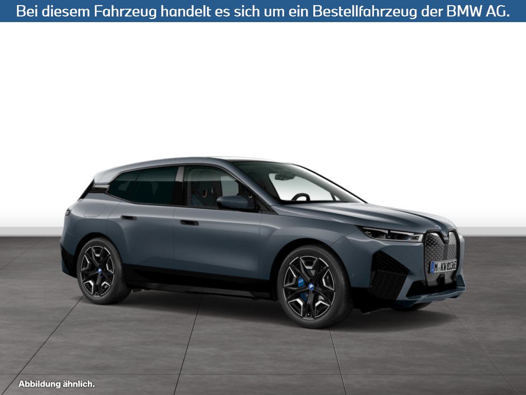 Fahrzeugabbildung BMW iX xDrive50