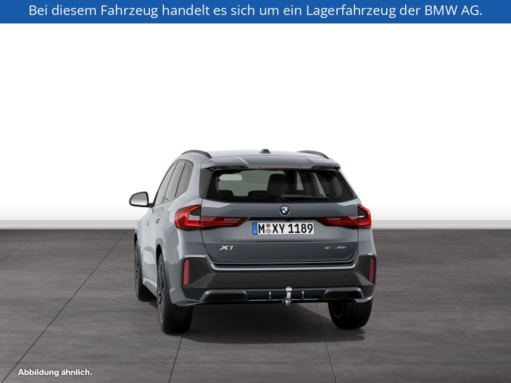 Fahrzeugabbildung BMW X1 sDrive20i